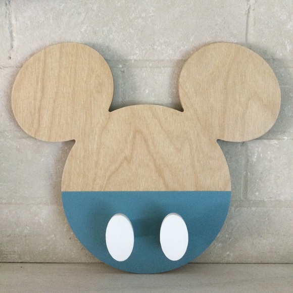 βοΈSOLDβοΈ DISNEY Mickey Mouse Wall Hooks Wooden Wall Mount - NWT - Picture 7 of 10